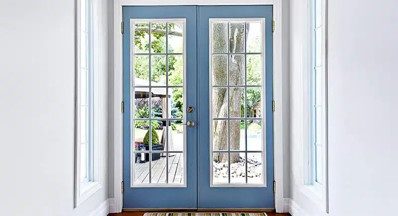 Les avantages d'une porte battante vitrée pour votre maison