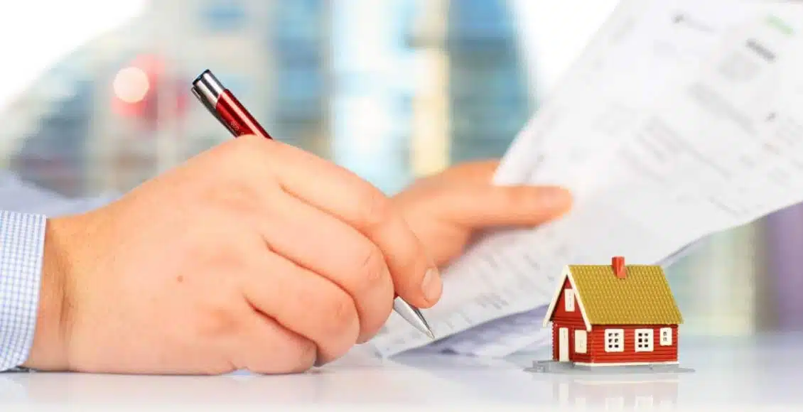 Signer le contrat de construction de maison individuelle